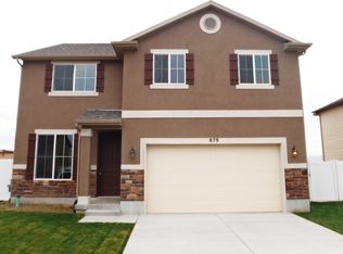 879 W Oxford Dr, North Salt Lake, UT 84054