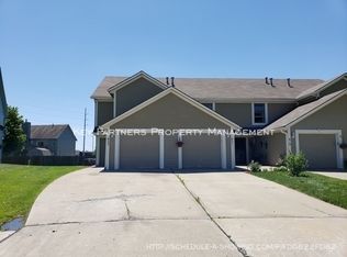 823 E 167th Ct, Gardner, KS 66030