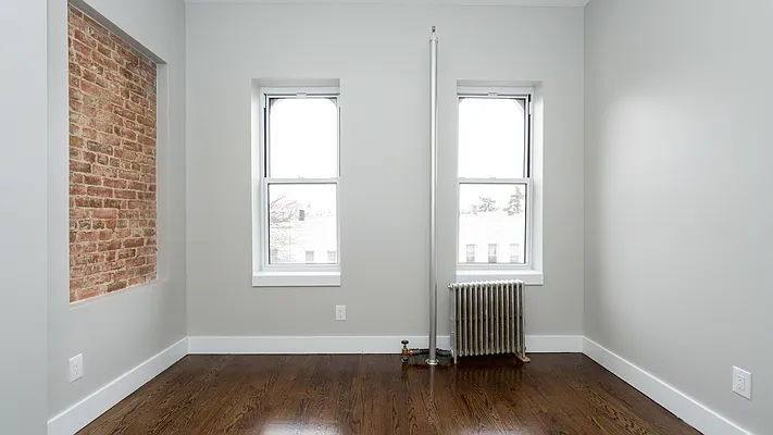 Rented by Nooklyn NYC LLC | media 8