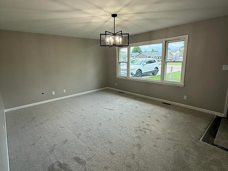 3002 Harris Dr — Photo 4