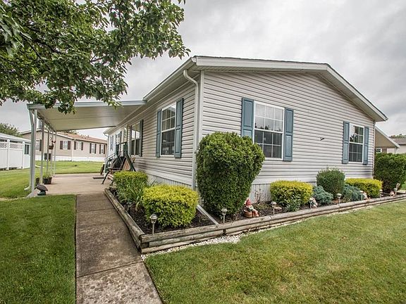 2nd image of 12 Creekside Trl #12