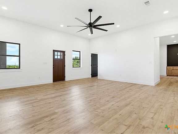 5th image of 2657 Bradford Dr