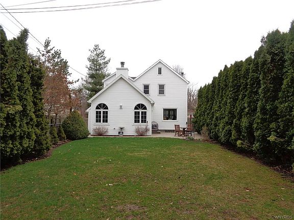 3rd image of 238 Kenview Blvd
