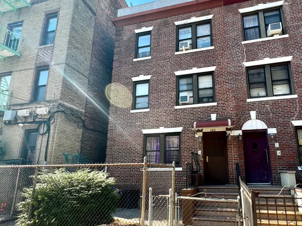 688 Rogers Avenue image 2 of 13