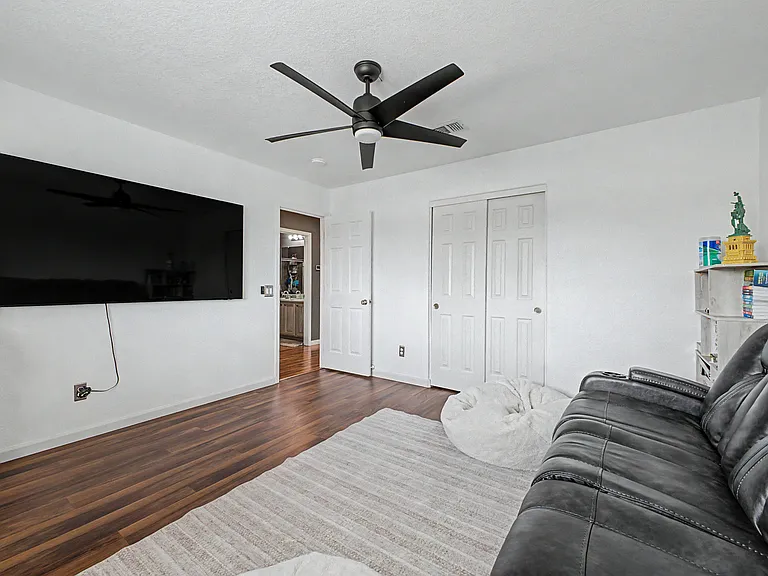 12410 N Echo Valley Dr — Photo 12