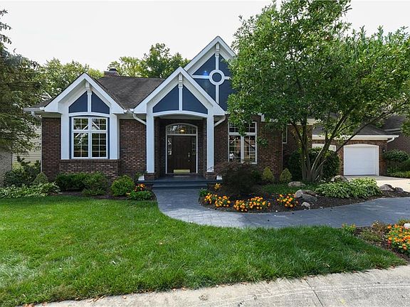 2nd image of 9709 Oakhaven Ct