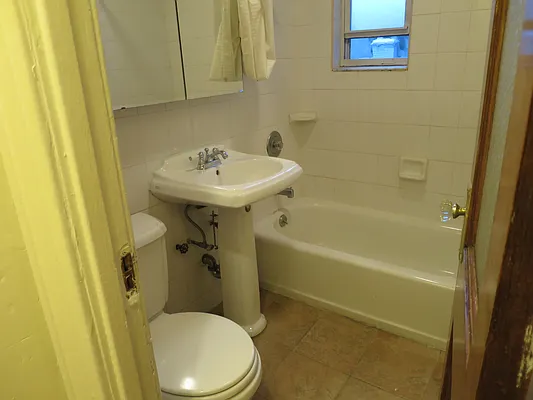 Rented by Signature Spaces NYC Corp | media 15
