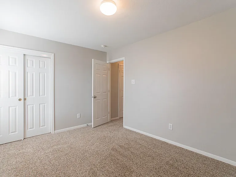 22519 Goss Spring Ct — Photo 43