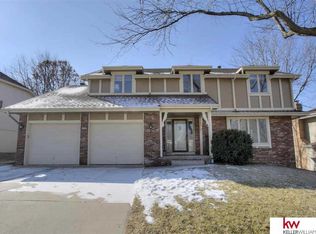 14925 Dorcas Cir, Omaha, NE 68144