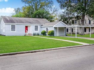 105 Live Oak St, Baytown, TX 77520