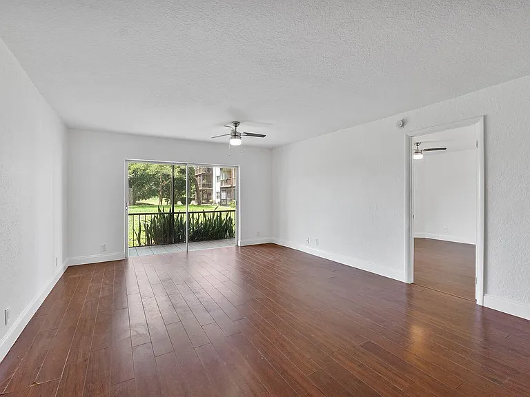 6260 S Falls Circle Dr #110 — Photo 8