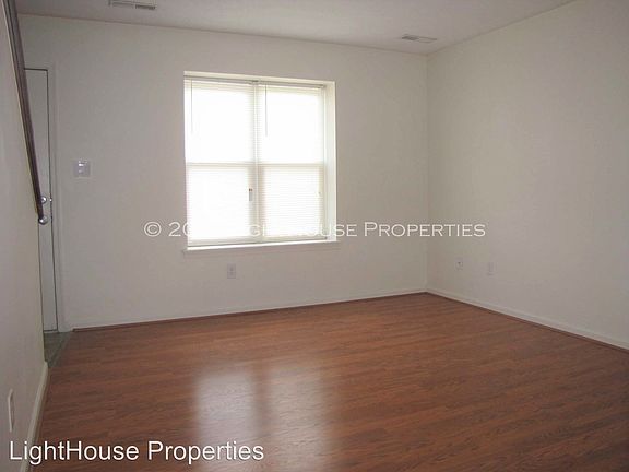 3rd image of 101 Water Gate Dr #A