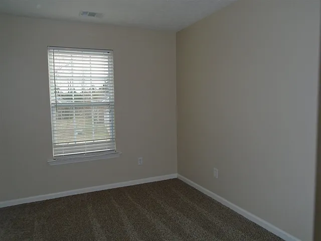 2120 Parador Bnd — Photo 7