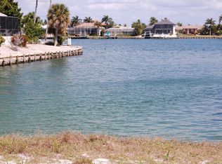 970 Daisy Ct, Marco Island, FL 34145