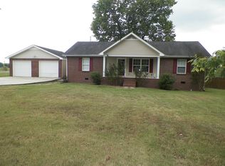 87 Waltons Chapel Rd, Lafayette, TN 37083