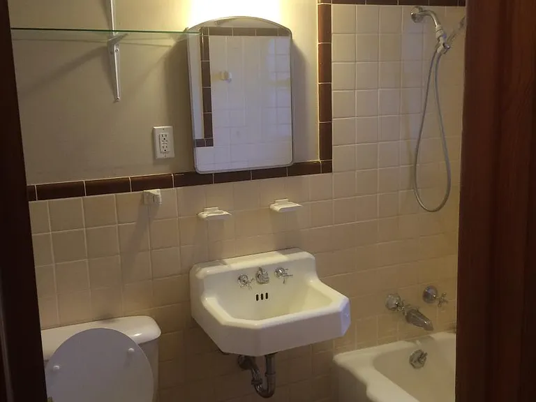 bathrroom