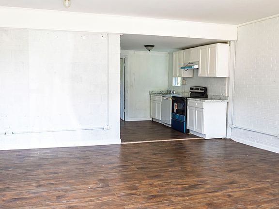 5th image of 28 Johnson Ave