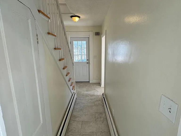 21-23 Maple St — Photo 14