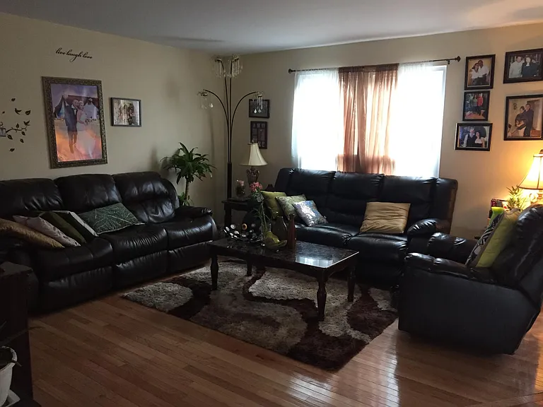 21020 Strawrick Ter — Photo 3