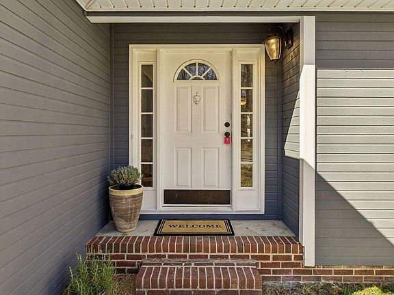 4th image of 350 Alexander Rd