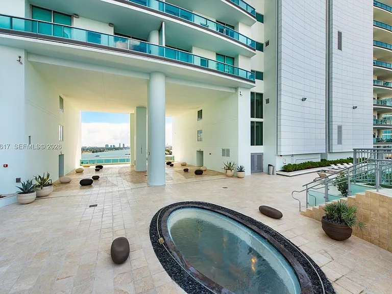 900 Biscayne Blvd #2408 — Photo 38