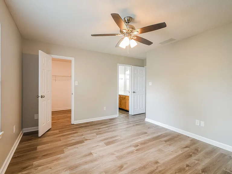 9695 Claymore Dr — Photo 10