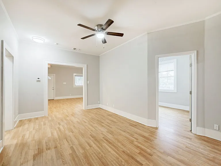 2511 San Gabriel St — Photo 11