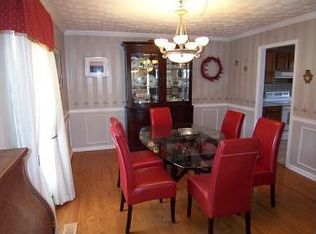 5200 Saint Charles Pl, Douglasville, GA 30135