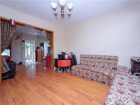 1722 70th Street image 15 of 28