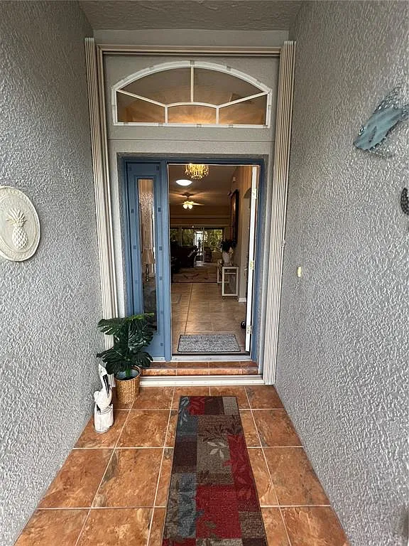2 bed, 2.0 bath, 1373 sqft, $1,900 — Photo 3