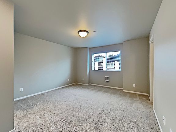 4th image of 6531 47th Ave NE #1