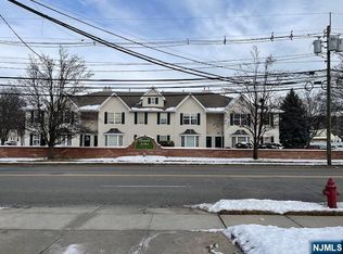 35 Chanda Ct #D035, Clifton, NJ 07012