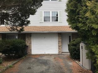 137 Victoria Arms Cir, Kunkletown, PA 18058