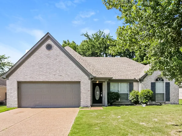 160 Garden View Dr, Oakland, TN 38060