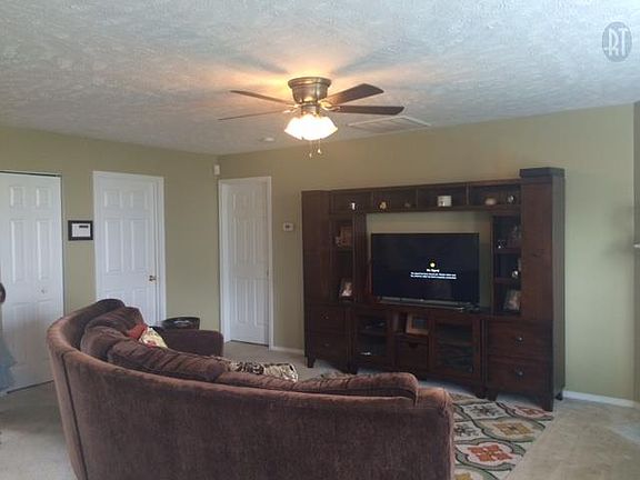 3rd image of 3156 Bridgepoint Dr