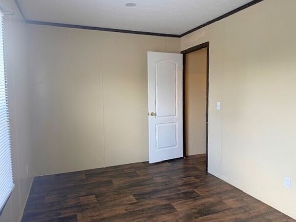 5th image of 5700 Bell Rd #123