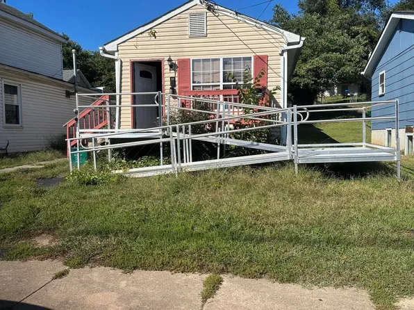 405 Harrison Ave NW, Roanoke, VA 24016