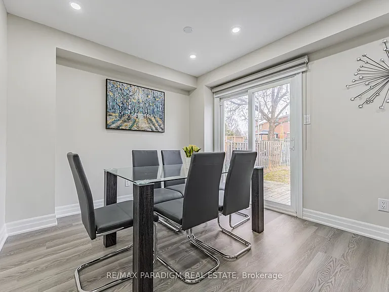 612 Flavelle Ct — Photo 10