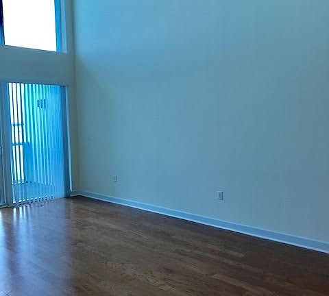 5th image of 7939 East Dr #10