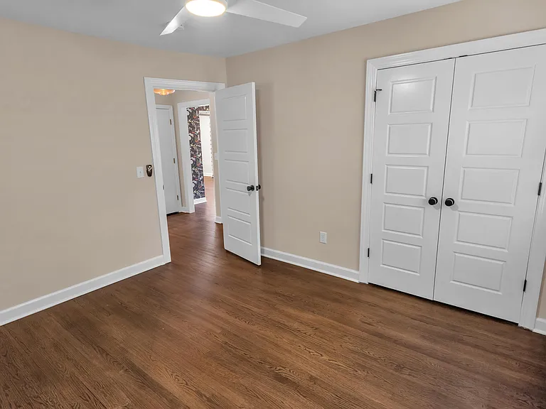 1225 Winston St — Photo 15