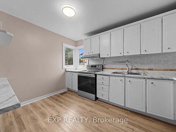 5th image of 1449 Ridgebrook Dr