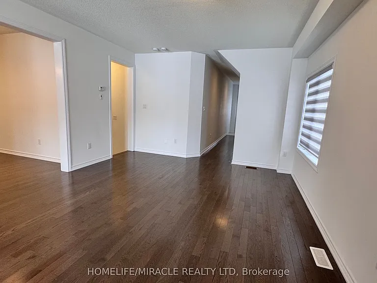 166 Seeley Ave — Photo 17