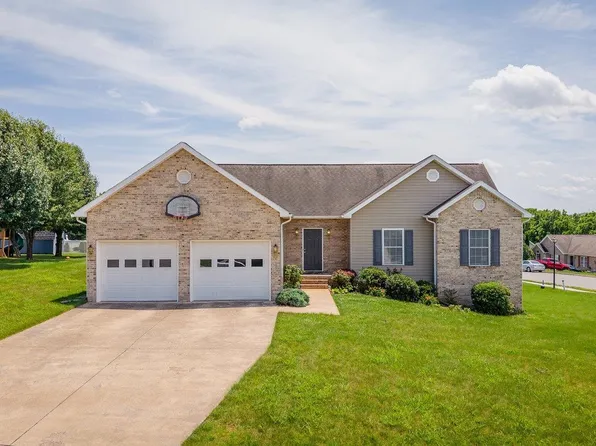 390 Stoneleigh Dr, Harrisonburg, VA 22801