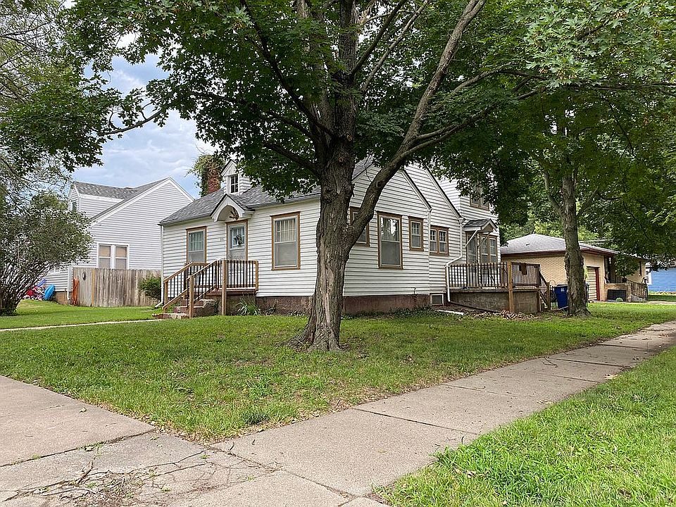 801 E 8th St, Newton, KS 67114 Zillow