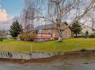 1235 N Morain Loop, Kennewick, WA 99336