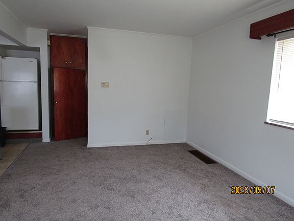 3rd image of 2866 Dibblee Ave #2866
