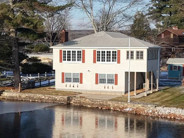 10 Indian Point Rd, Webster, MA 01570