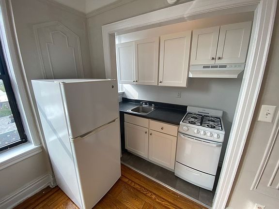 5th image of 45-32 44th St #6T