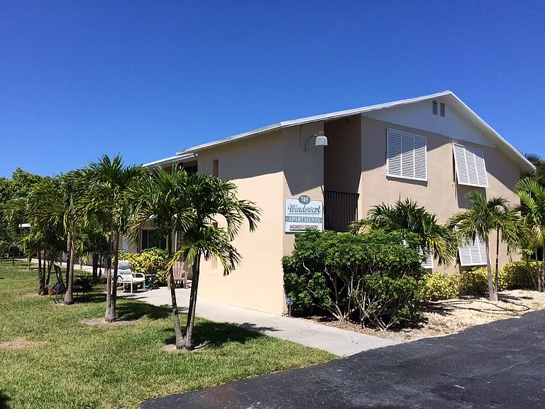 745 Hummingbird Way — Photo 1