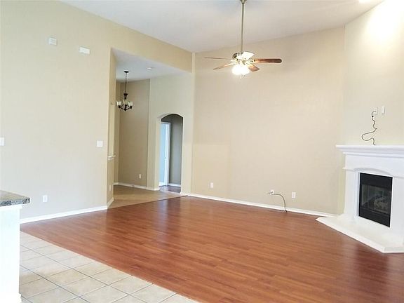 5th image of 6205 Melanie Dr